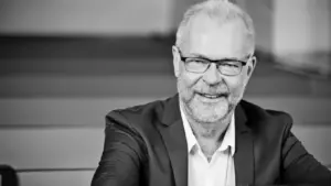 Sangforedrag med Erling Lindgren
